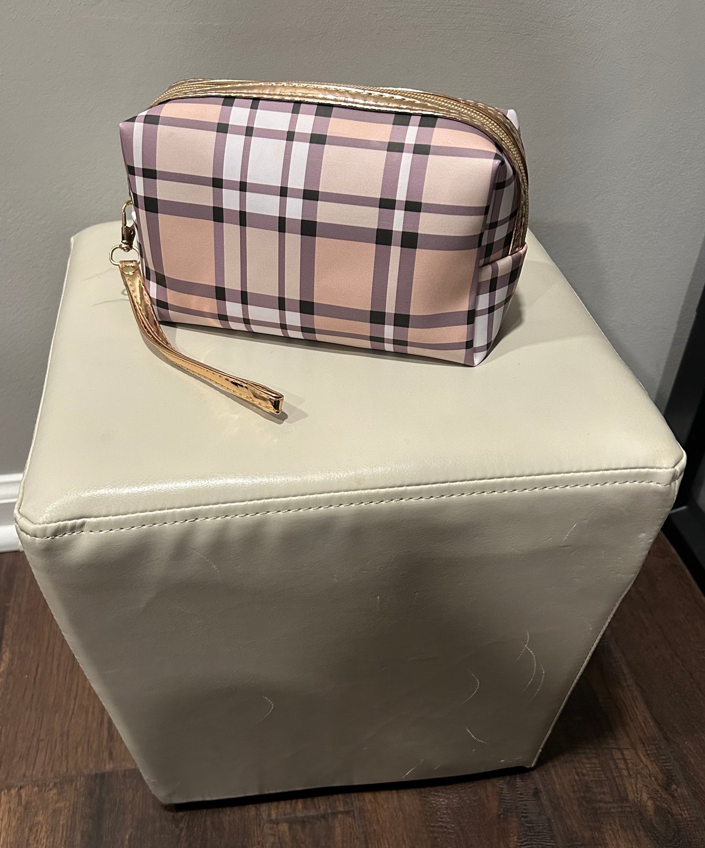 Cosmetic Bag/Organizer